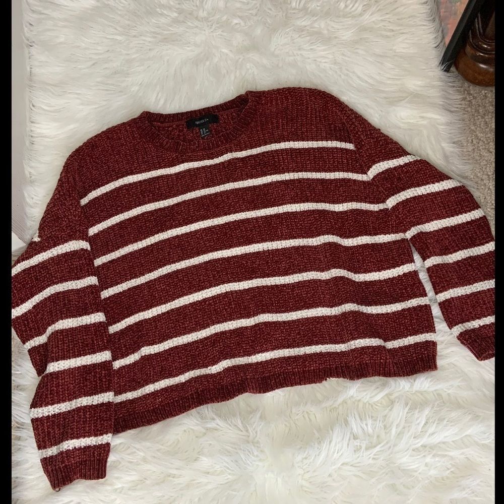 F21+ Cropped Sweater - Picture 1 of 5